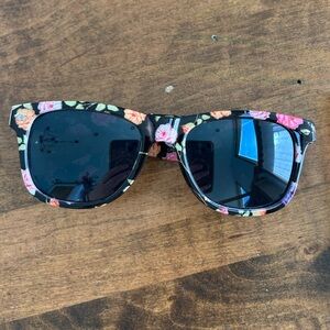 Flowers Black Sunglasses